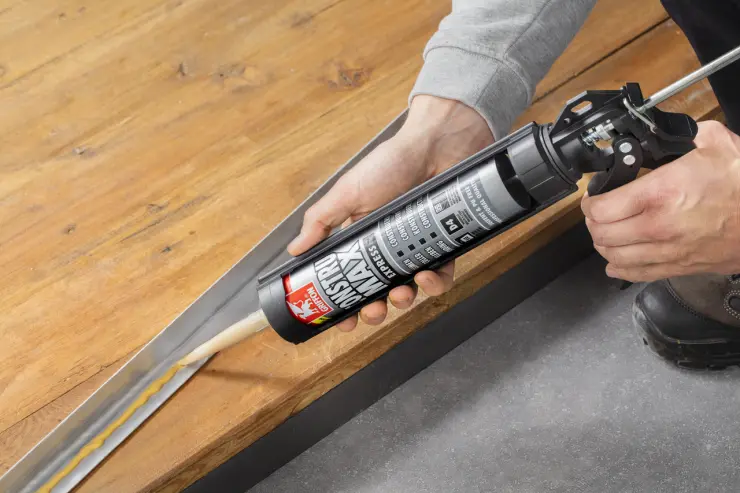 6315193-Article-Ambiance-shot-EN-METAL-STRIP-2-GRIFFON-CONSTRU-MAX-Cartridge-380g-DEENFRNL-tif_26