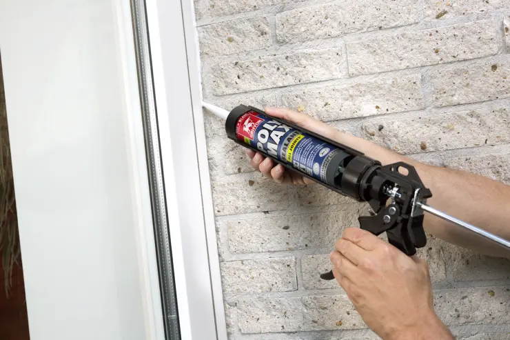 1234578-Article-application-shot-en-993-Griffon-280ml-NLFRDEEN-PolyMaxsealant