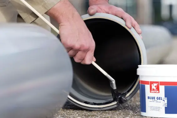 Bolton.MediaFile.Title.C64A11B3-020B-42CE-8DC3-85427E0DB411